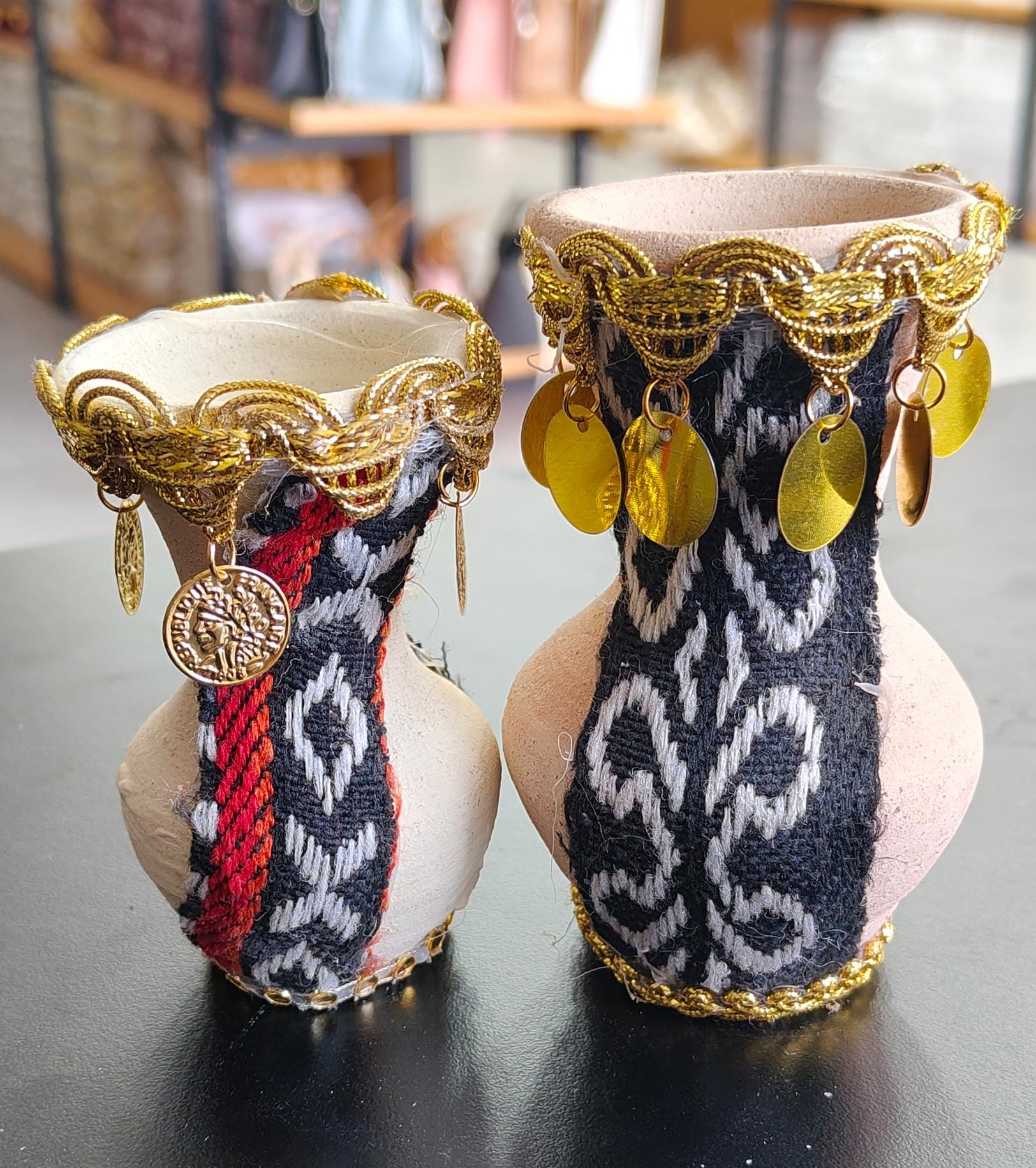 جره فخار مشغوله