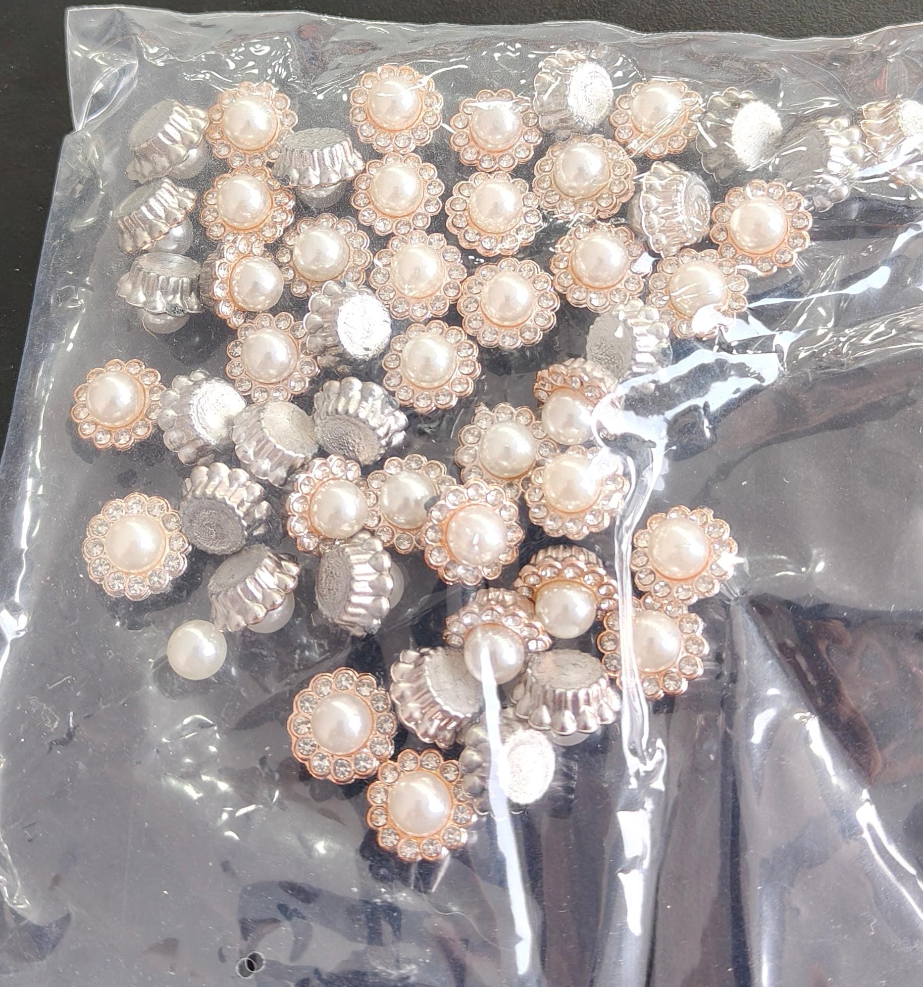 خرز حجم صغير لون فضي