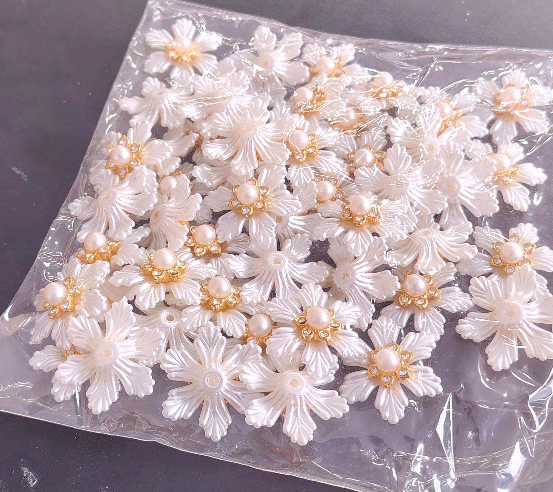 ورد اكسسوار حجم صغير